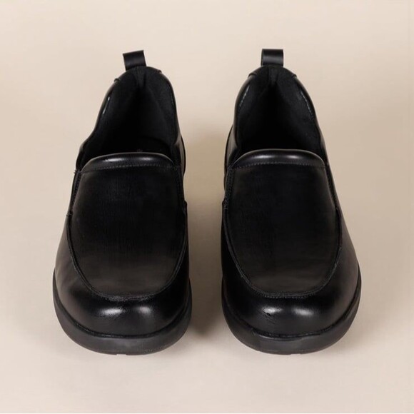 Amazon Essentials Men's Venetian Loafers Comfortable Service Shoe Size 10 NWT - Picture 1 of 12